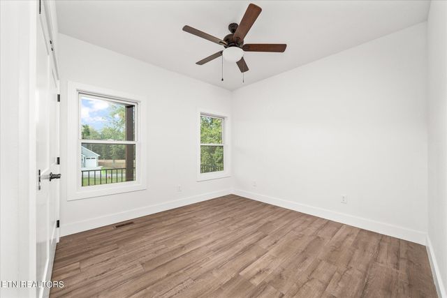 138 Perry Creek Drive, Crossville, TN 38572