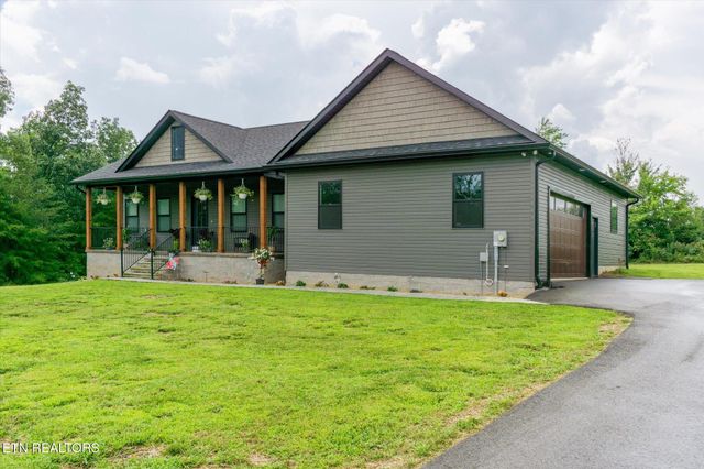 138 Perry Creek Drive, Crossville, TN 38572