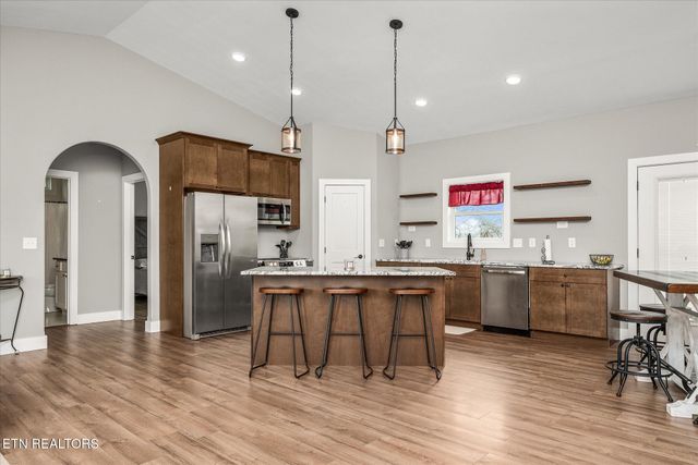 138 Perry Creek Drive, Crossville, TN 38572