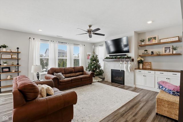 12132 Lantana Lane, Fishers, IN 46037