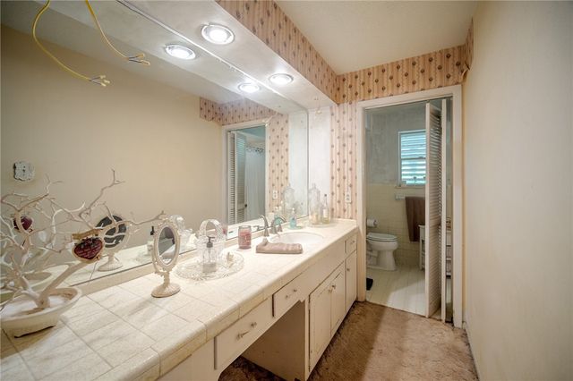 2748 Shady Oak, Ingleside, TX 78362