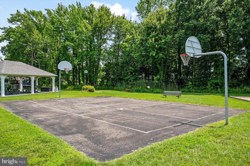 Image 101 of property listing at 3718 RAMSGATE DR, Annapolis, MD 21403