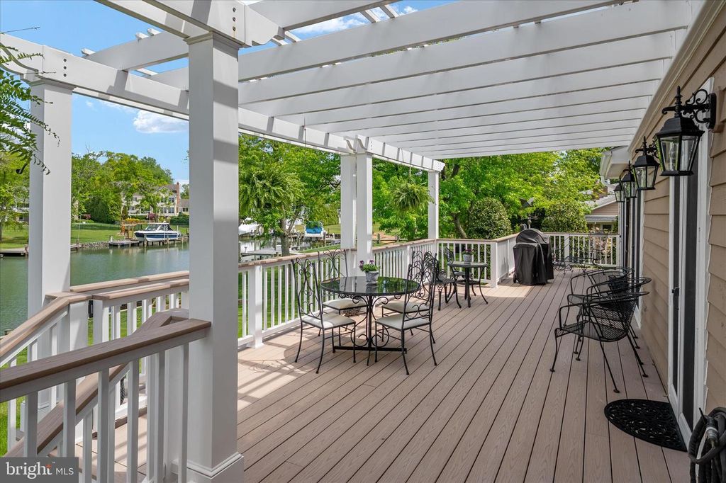 Image 44 of property listing at 3718 RAMSGATE DR, Annapolis, MD 21403