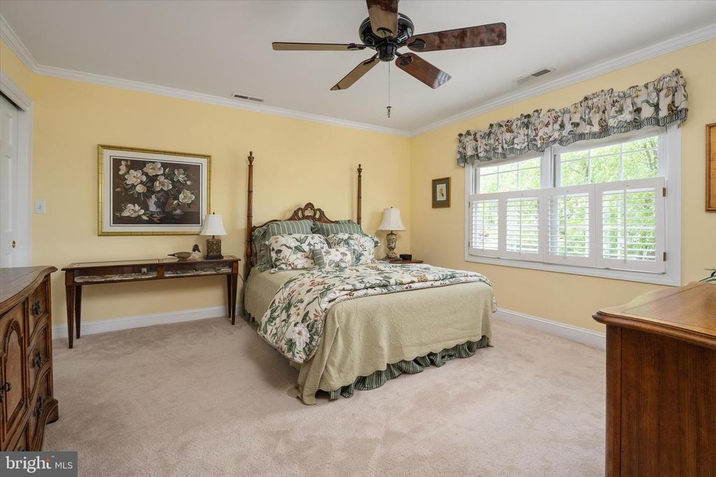 Image 60 of property listing at 3718 RAMSGATE DR, Annapolis, MD 21403