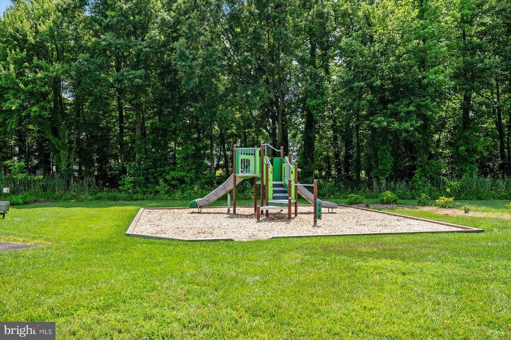 Image 99 of property listing at 3718 RAMSGATE DR, Annapolis, MD 21403