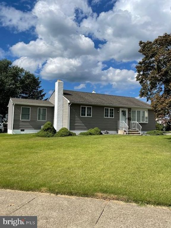 9 CHARLES BOSSERT DR, Bordentown, NJ 08505