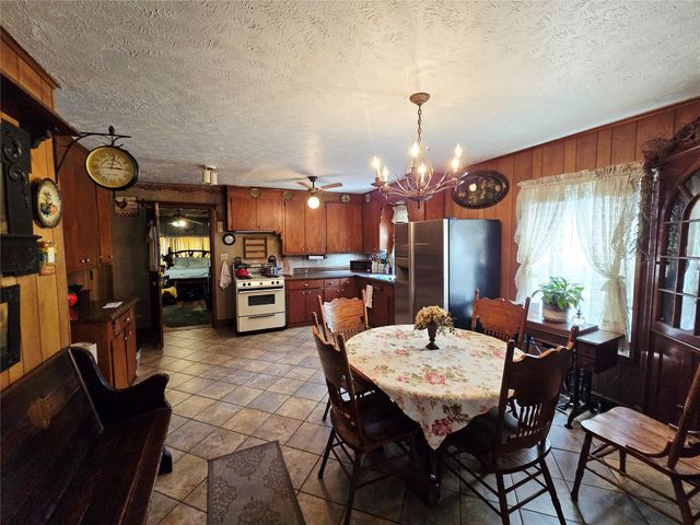 20656 S 4180 Road, Claremore, OK 74019