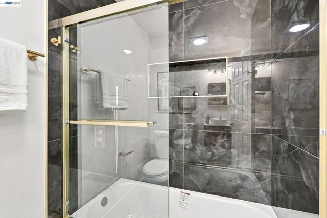 3200 Sheffield Pl, Concord, CA 94518