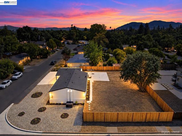 3200 Sheffield Pl, Concord, CA 94518