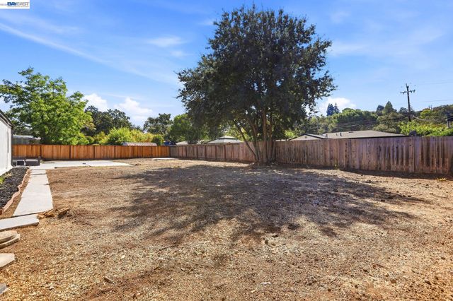 3200 Sheffield Pl, Concord, CA 94518