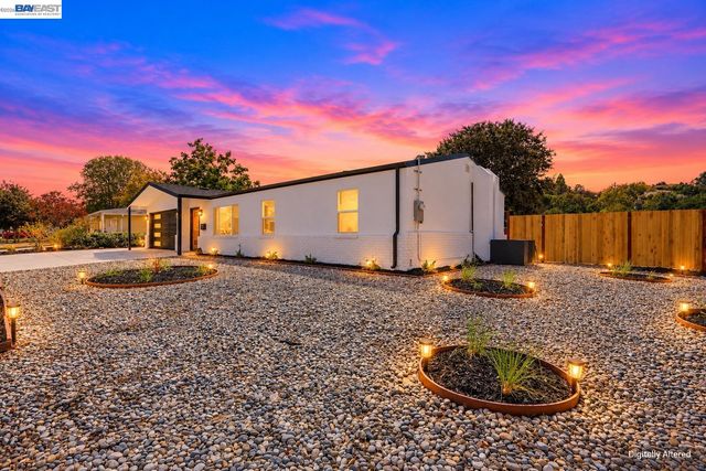 3200 Sheffield Pl, Concord, CA 94518