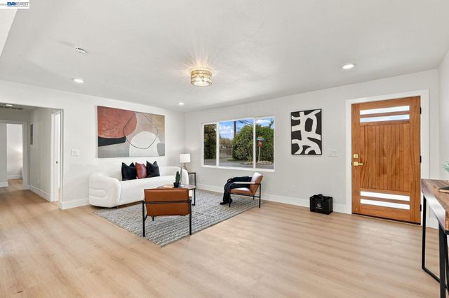 3200 Sheffield Pl, Concord, CA 94518