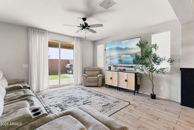 6814 N 88TH Lane, Glendale, AZ 85305