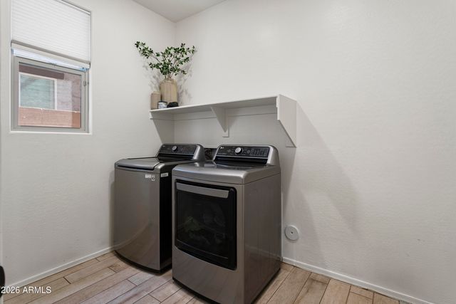 6814 N 88TH Lane, Glendale, AZ 85305