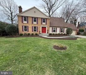 11209 FARMLAND DR, Rockville, MD 20852