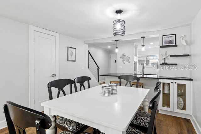 15 Deallyon Ave Apt 18, Hilton Head Island, SC 29928