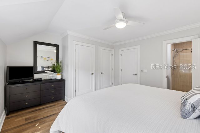 15 Deallyon Ave Apt 18, Hilton Head Island, SC 29928