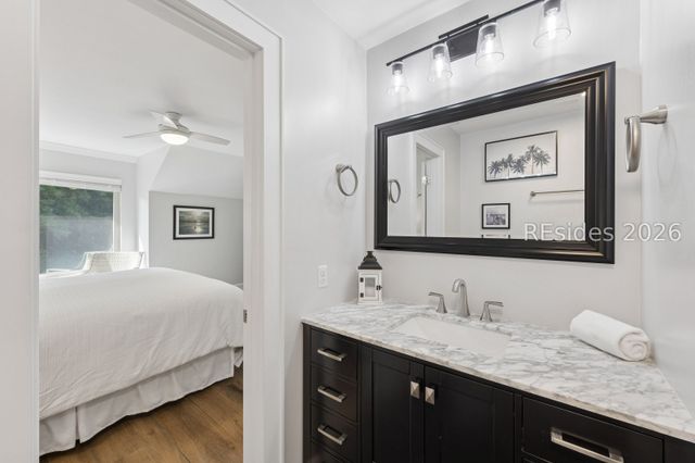 15 Deallyon Ave Apt 18, Hilton Head Island, SC 29928