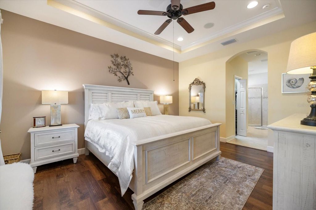 Image 20 of property listing at 2542 CORTENOVA COURT, Venice, FL 34292