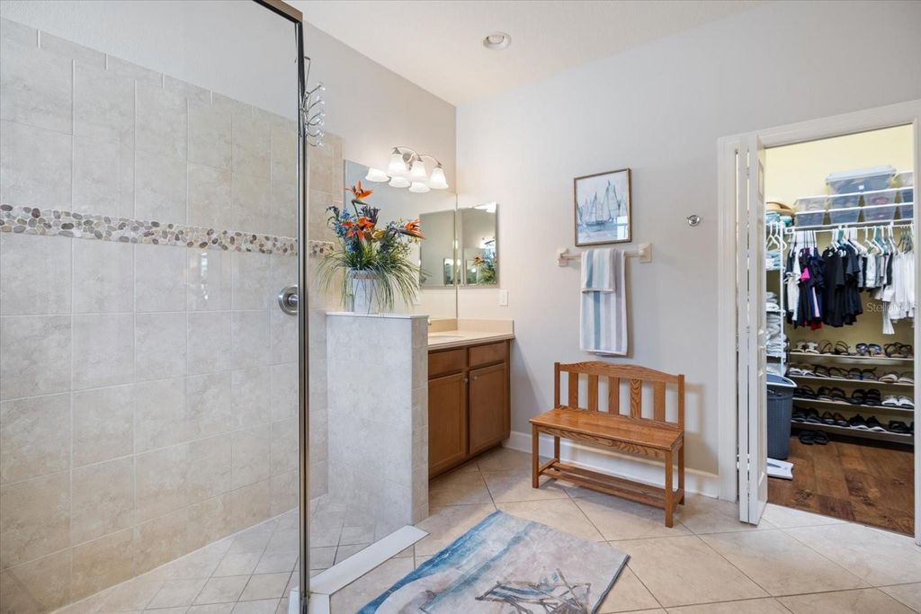 Image 25 of property listing at 2542 CORTENOVA COURT, Venice, FL 34292