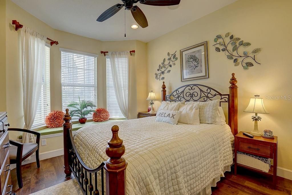 Image 28 of property listing at 2542 CORTENOVA COURT, Venice, FL 34292