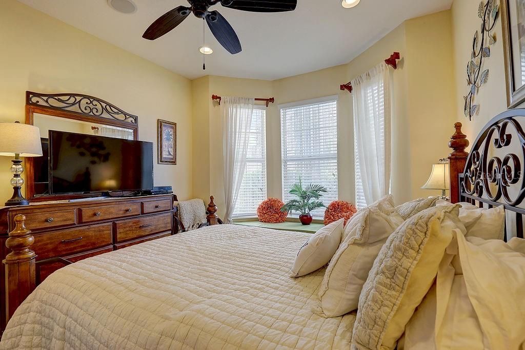 Image 29 of property listing at 2542 CORTENOVA COURT, Venice, FL 34292