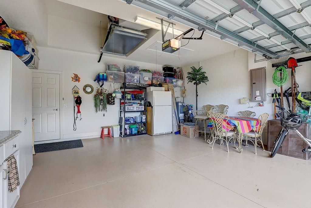 Image 37 of property listing at 2542 CORTENOVA COURT, Venice, FL 34292