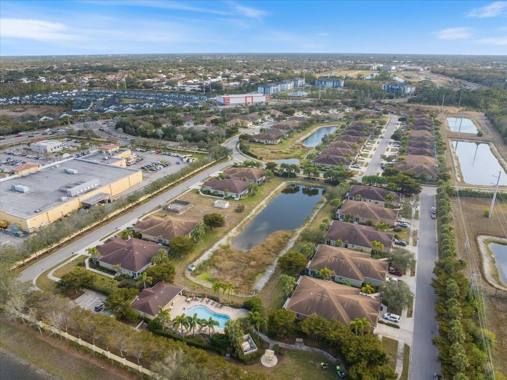 Image 53 of property listing at 2542 CORTENOVA COURT, Venice, FL 34292