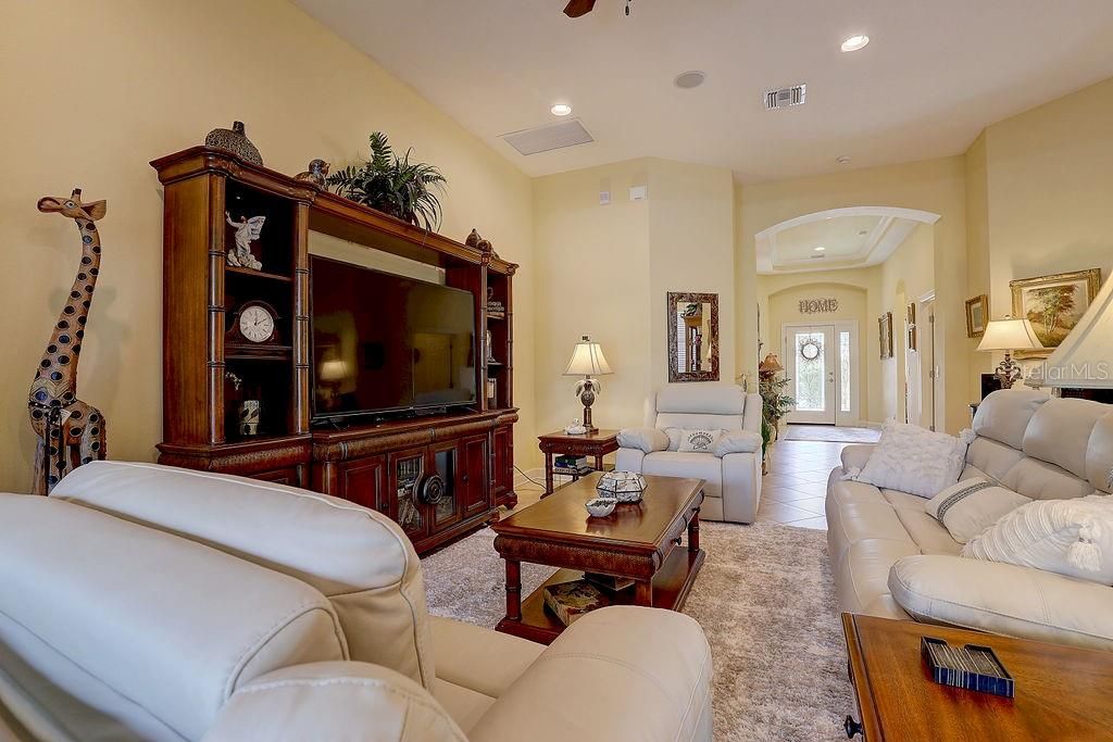 Image 8 of property listing at 2542 CORTENOVA COURT, Venice, FL 34292