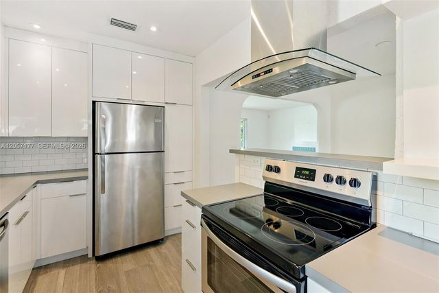 2240 SW 24th Ave, Miami, FL 33145