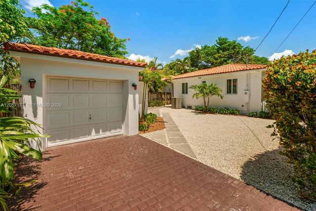 2240 SW 24th Ave, Miami, FL 33145