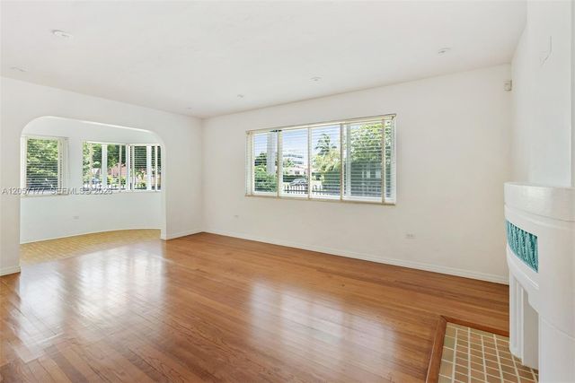 2240 SW 24th Ave, Miami, FL 33145