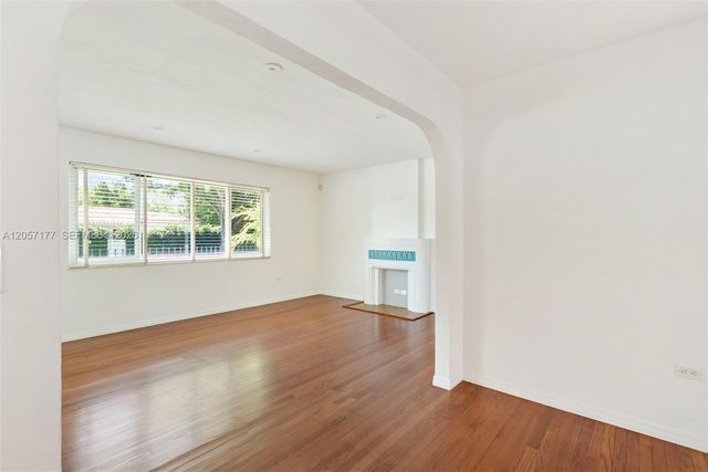 2240 SW 24th Ave, Miami, FL 33145