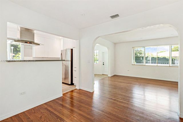 2240 SW 24th Ave, Miami, FL 33145