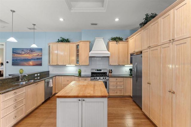 12080 143RD STREET, Largo, FL 33774