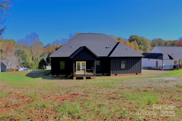 2667 Polo Lane, Maiden, NC 28650