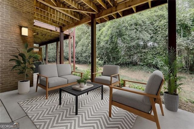 350 Mystic Ridge Lane, Atlanta, GA 30342