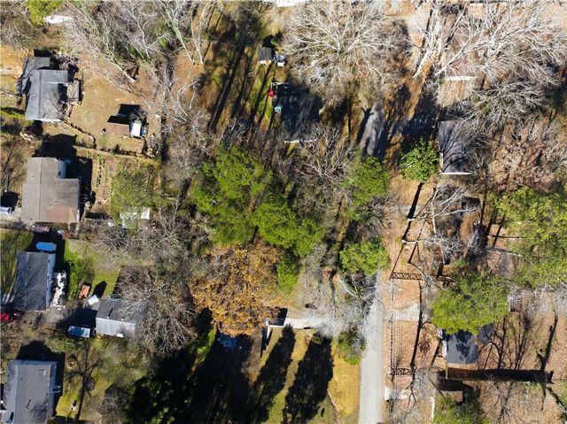 2468 Brackett SW Drive, Marietta, GA 30060