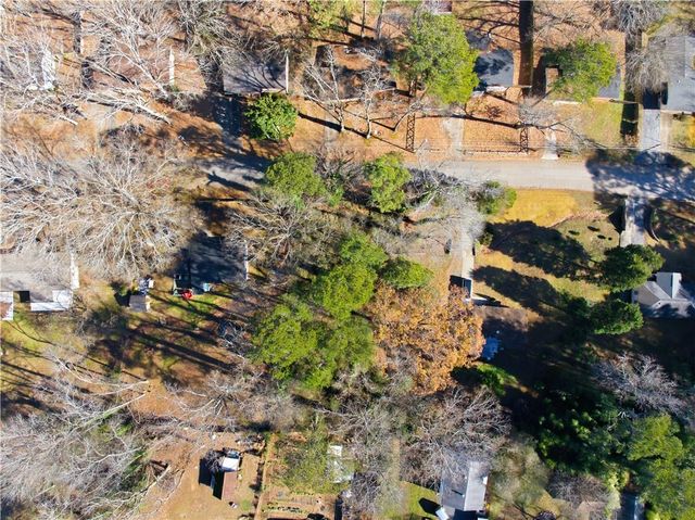 2468 Brackett SW Drive, Marietta, GA 30060