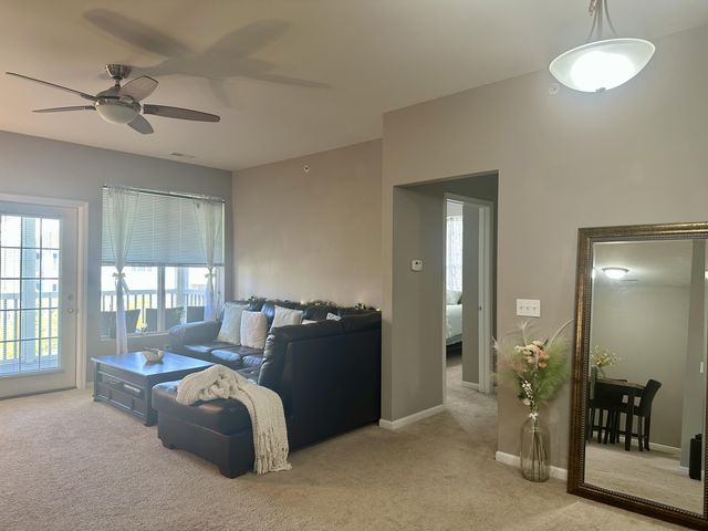 1078 W Summerfield Glen Circle, Ann Arbor, MI 48103