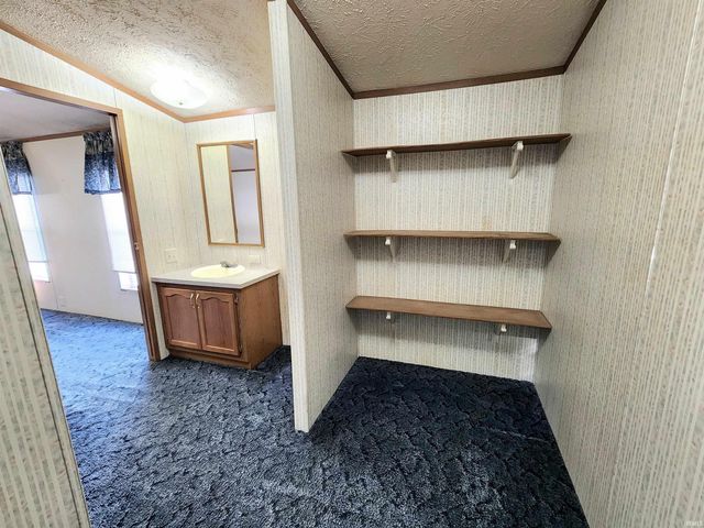 7665 Renner Street, Hamilton, IN 46742