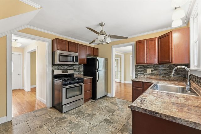 77 Dorset St, Springfield, MA 01108