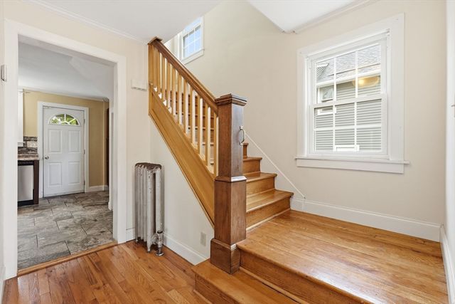 77 Dorset St, Springfield, MA 01108