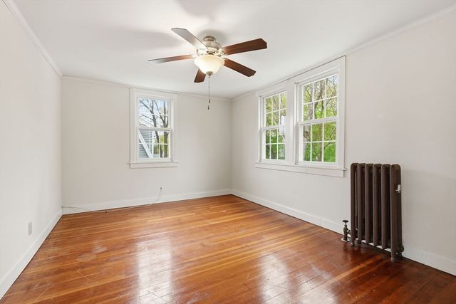 77 Dorset St, Springfield, MA 01108