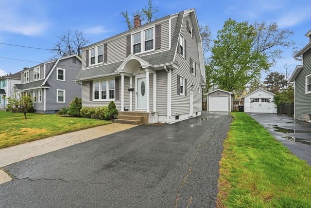 77 Dorset St, Springfield, MA 01108