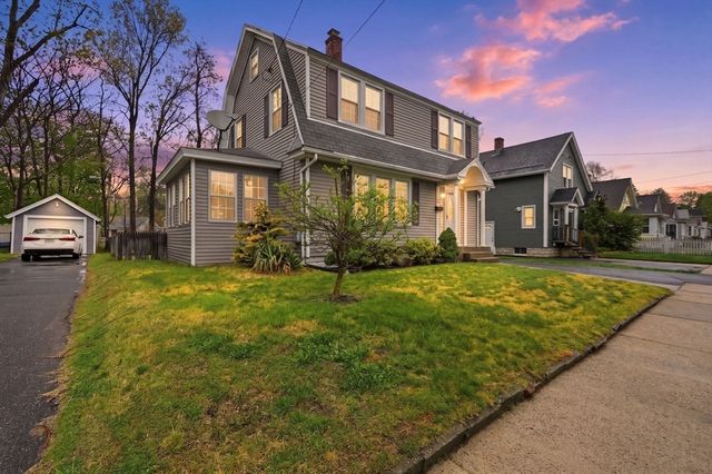 77 Dorset St, Springfield, MA 01108