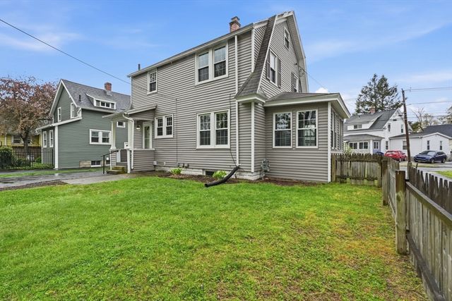 77 Dorset St, Springfield, MA 01108