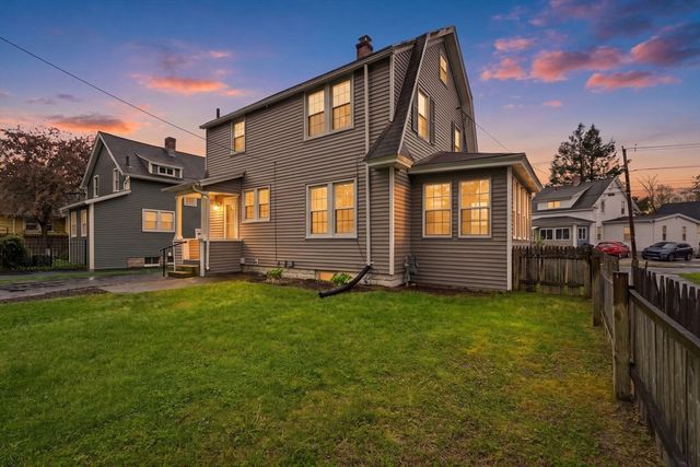 77 Dorset St, Springfield, MA 01108