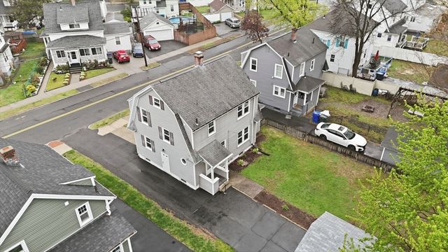 77 Dorset St, Springfield, MA 01108