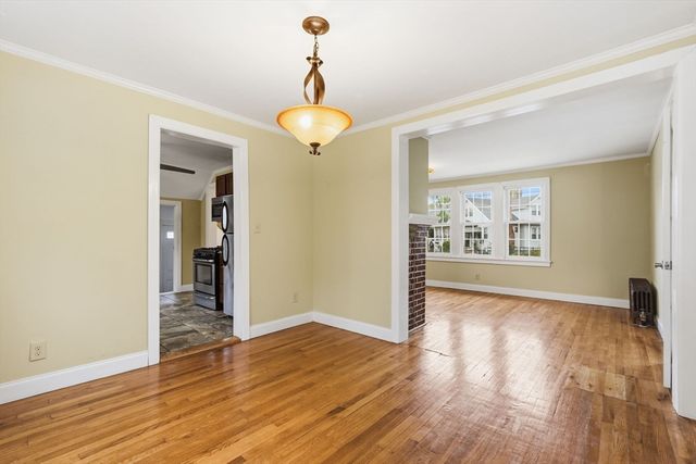 77 Dorset St, Springfield, MA 01108